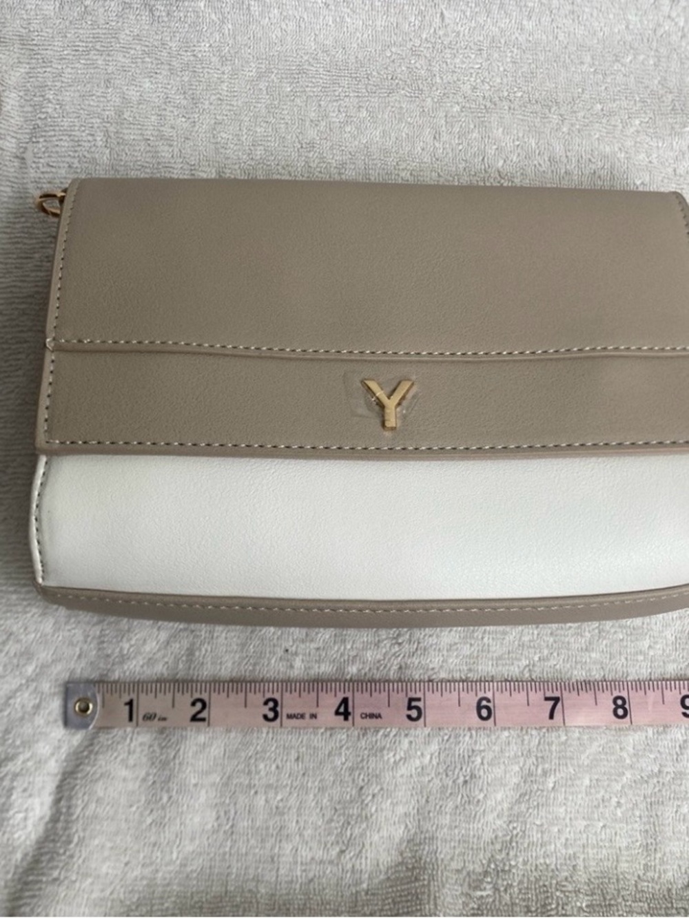 NWT New Yani J'adore Womens Tan White Faux Leather Clutch + Strap Classic Girly - Picture 10 of 12